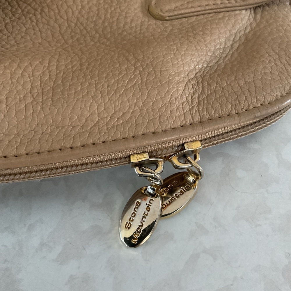 Stone Mountain Accessories Beige Shoulder Bag - Picture 5 of 6